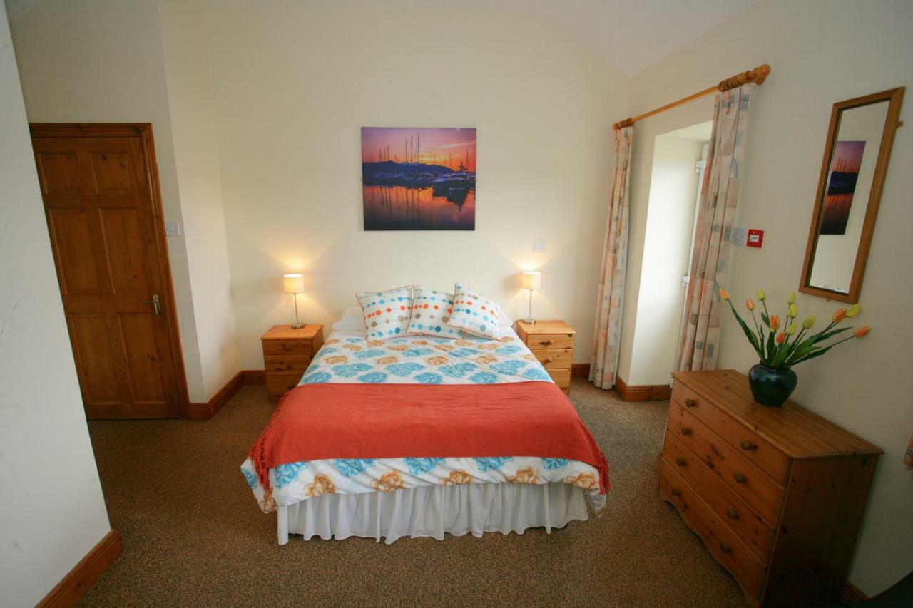Cottage Heights B&B Castletownbere Ngoại thất bức ảnh